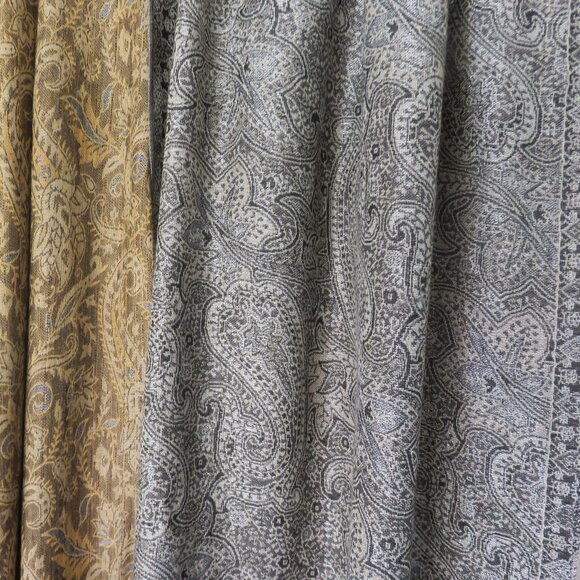 Lot of 3 Fringed Paisley Scarves Wraps.......824 - Picture 3 of 12